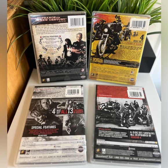 SONS of Anarchy dvd season one-four 1-4 FX productions Jax Teller Gemma Teller - Picture 3 of 4